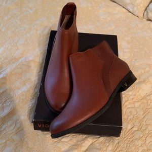 Vionic Thatcher women’s boot